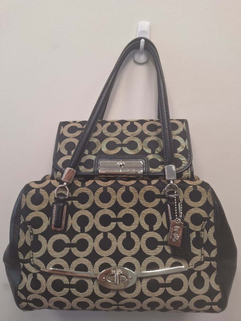 BUNDLE Coach Madison H1382-25638 with matching wallet